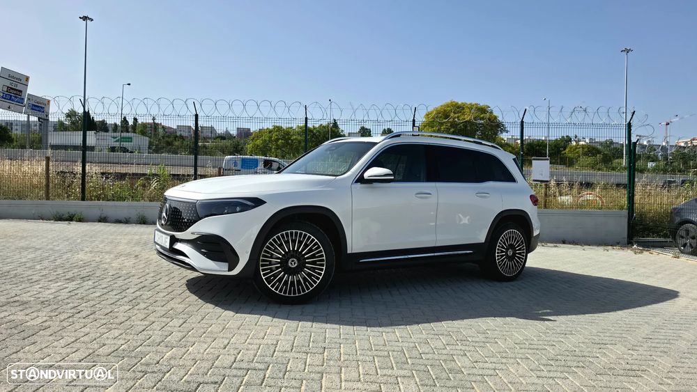 Mercedes-Benz EQB 250+ AMG Line - 2