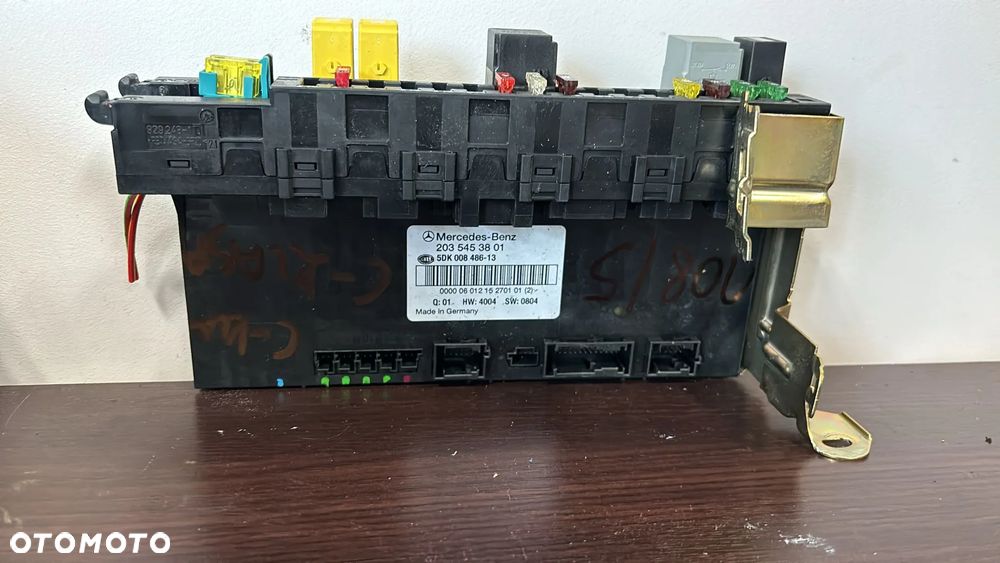 mercedes w203 moduł Sterownik sam 2035453801     (108/5)