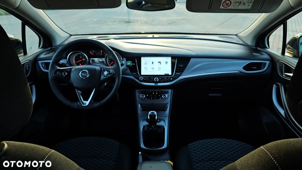 Opel Astra 1.4 Turbo Business - 13