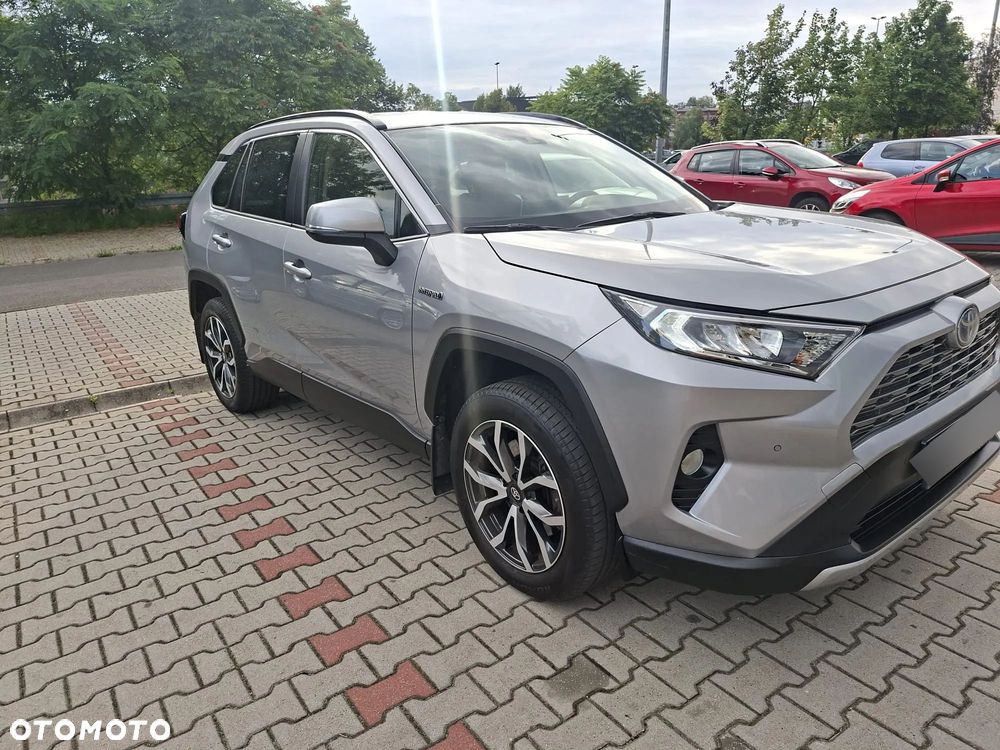 Toyota RAV4 - 4