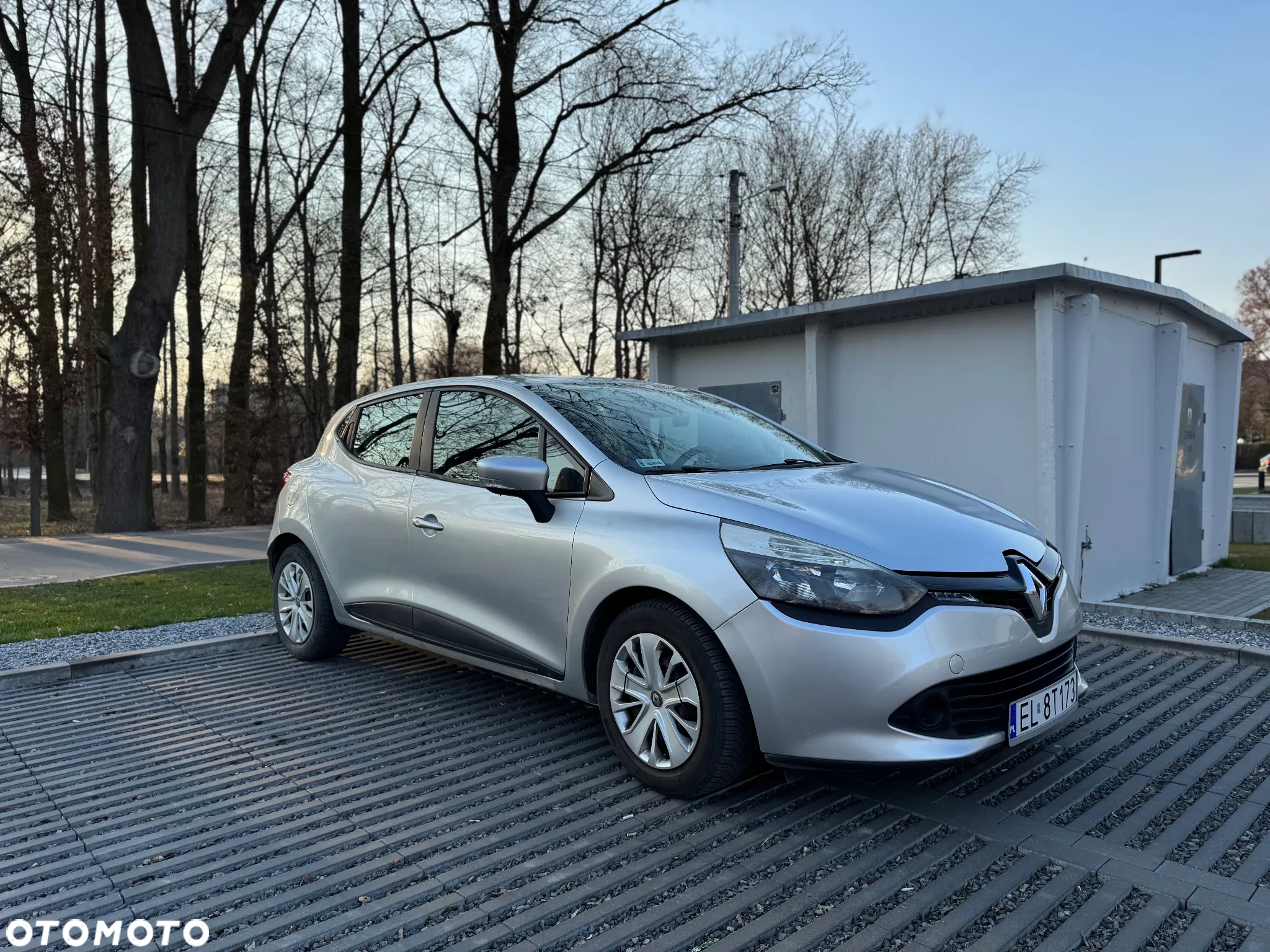 Renault Clio - 2
