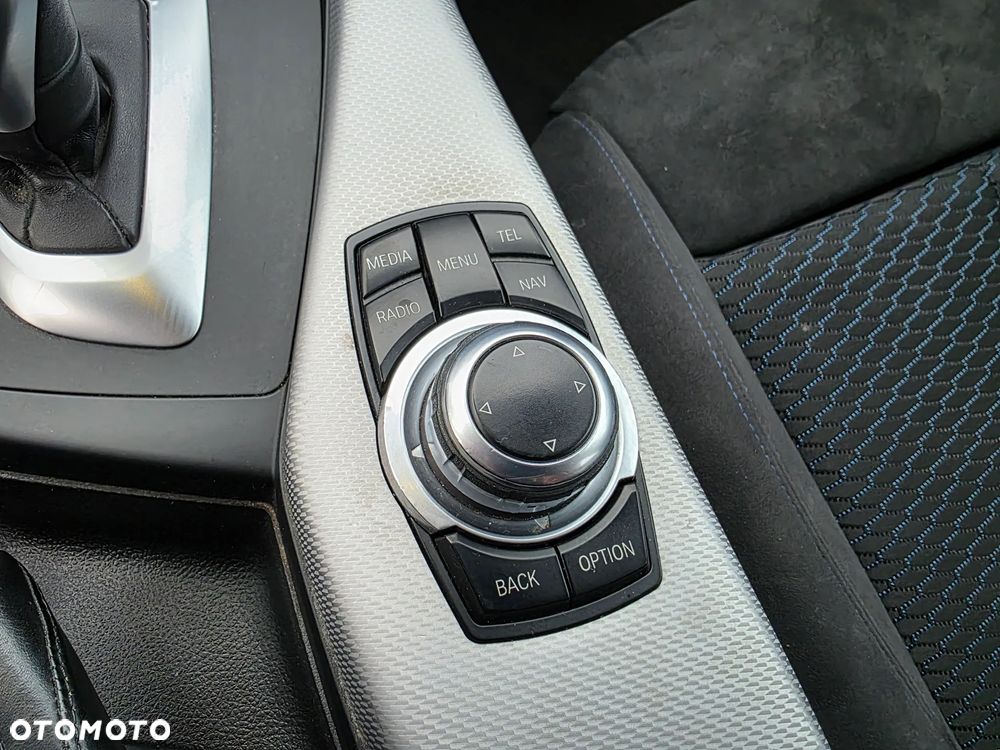 BMW Seria 1 120d Sport-Aut Sport Line - 19