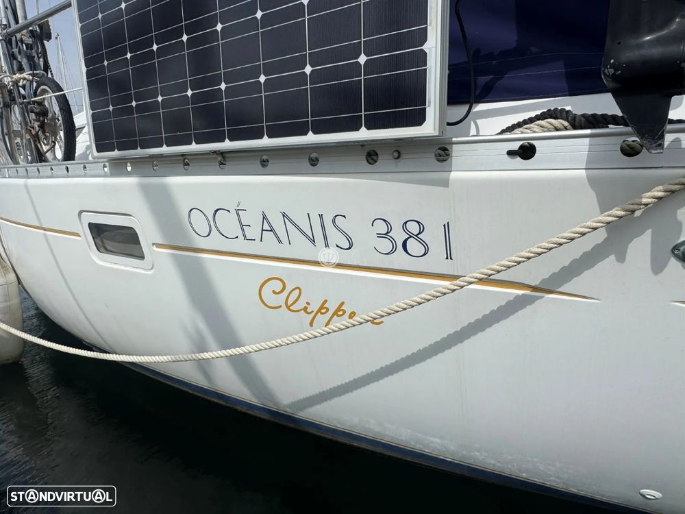 Beneteau Oceanis 381 Clipper - 23