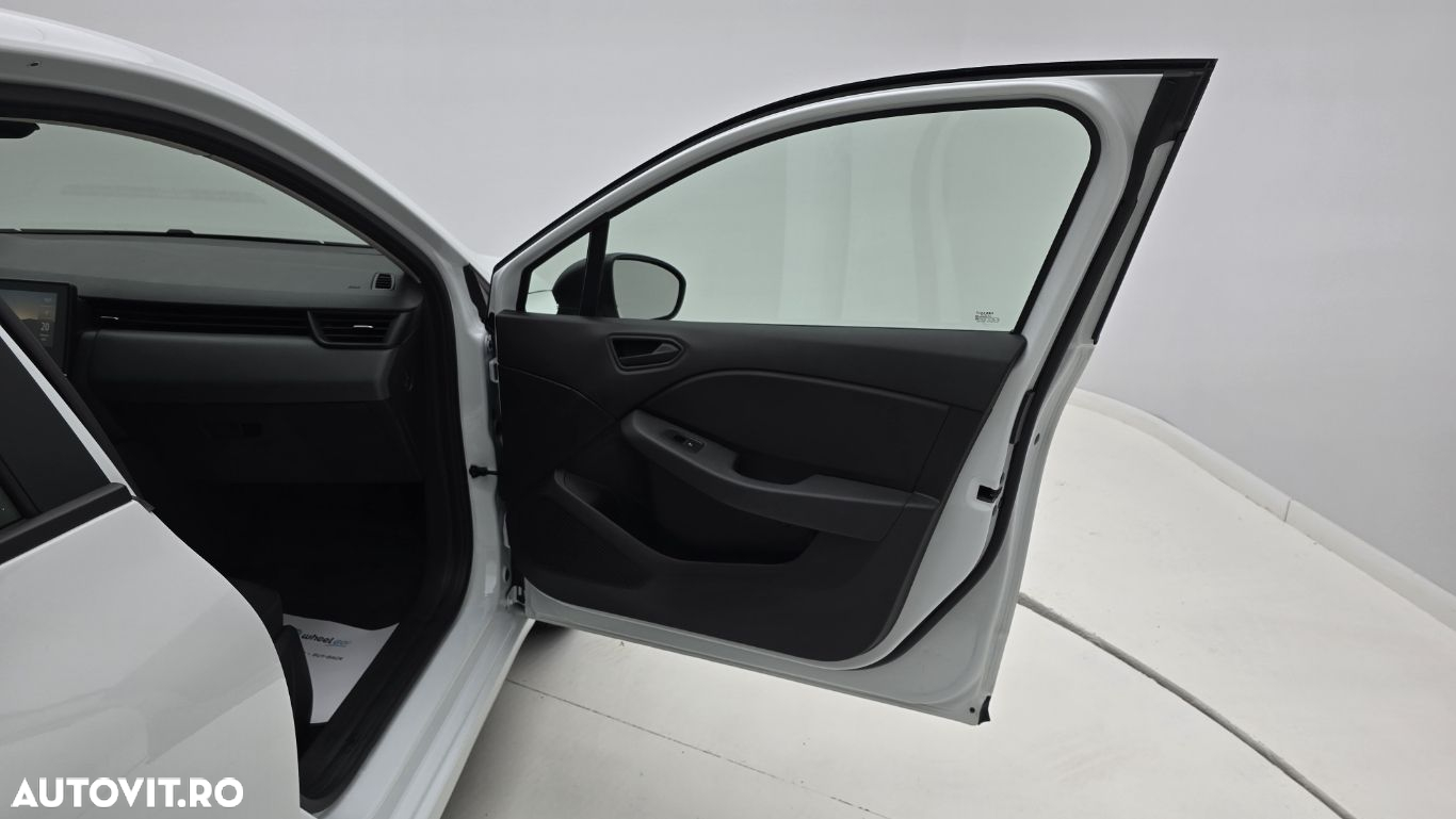 Renault Clio - 18
