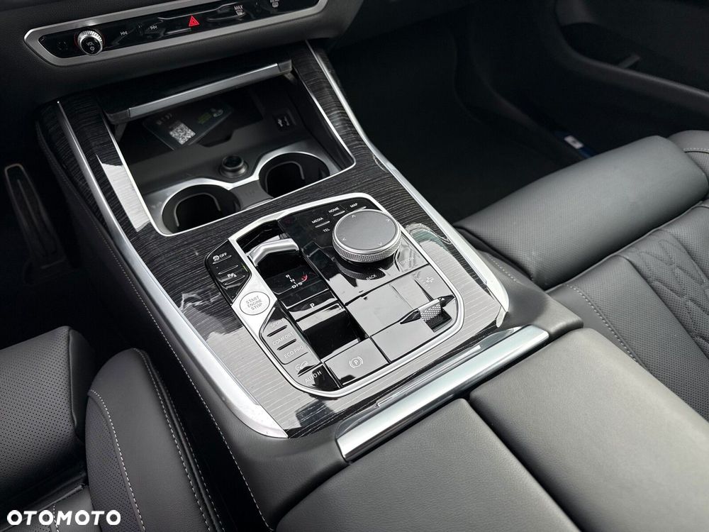 BMW X7 - 17
