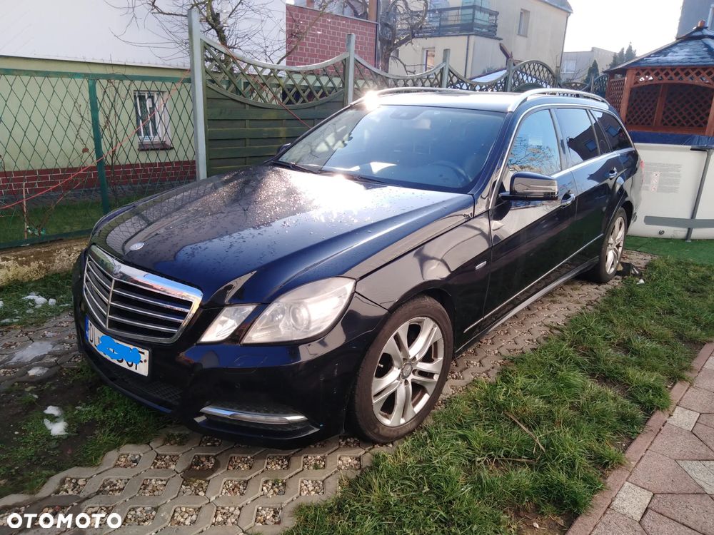 Mercedes-Benz Klasa E 220 CDI DPF BlueEFFICIENCY Automatik Avantgarde - 2