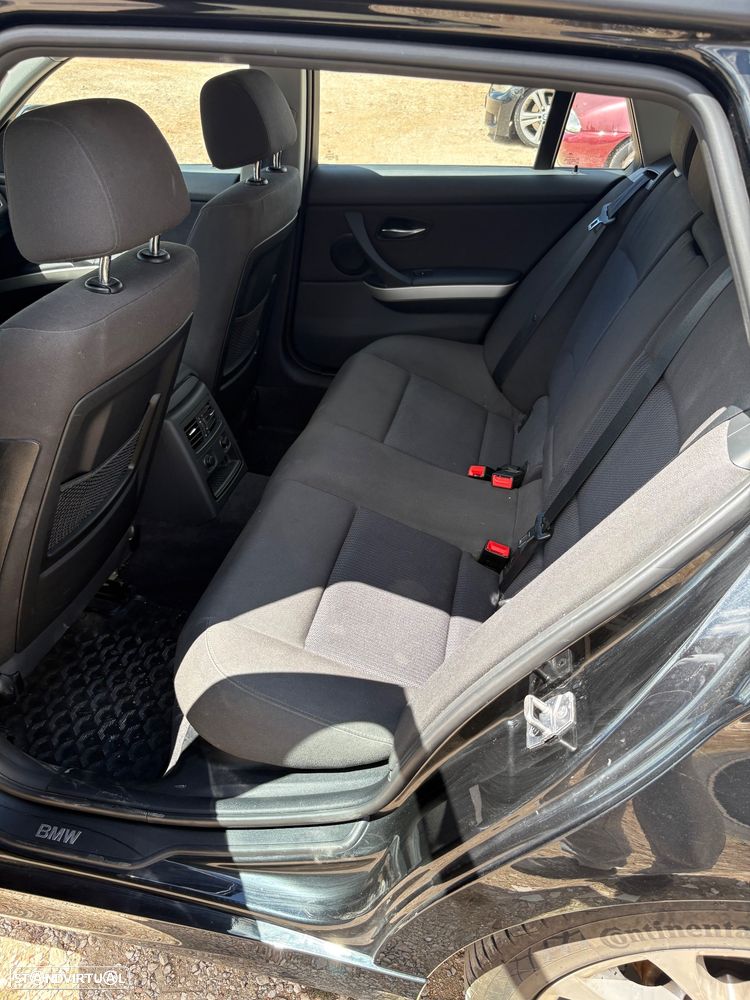 BMW 320 d xDrive - 8