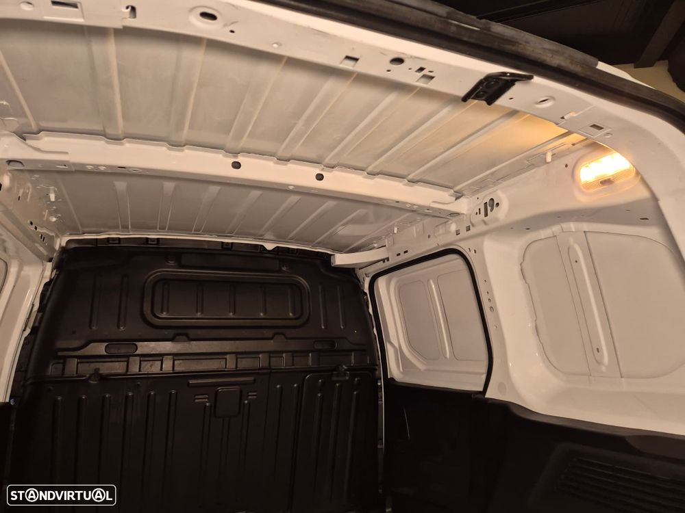 Peugeot Partner 1.6 BlueHdi L1 (3 Lug) - 33