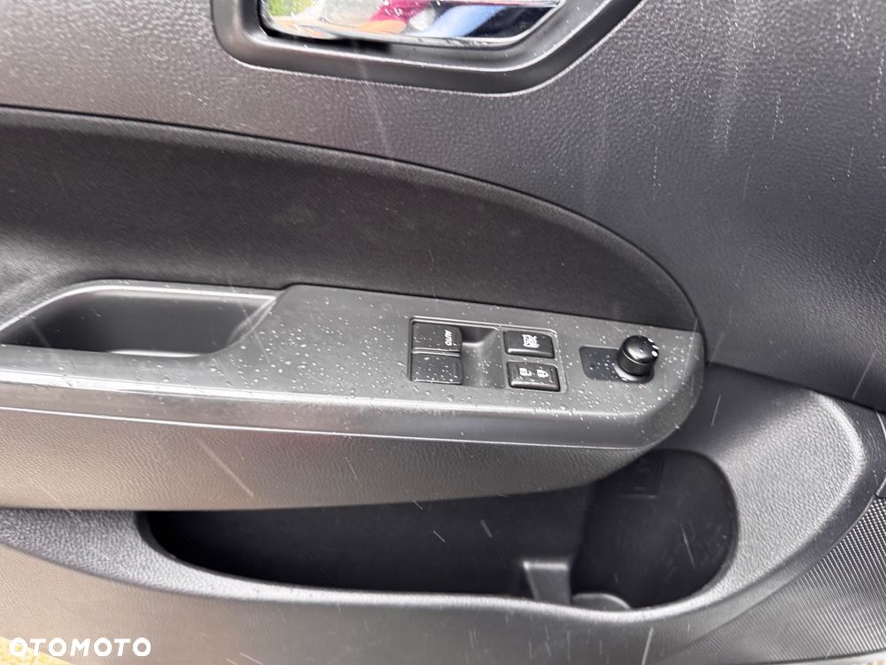 Suzuki Swift 1.3 DDiS Comfort - 5