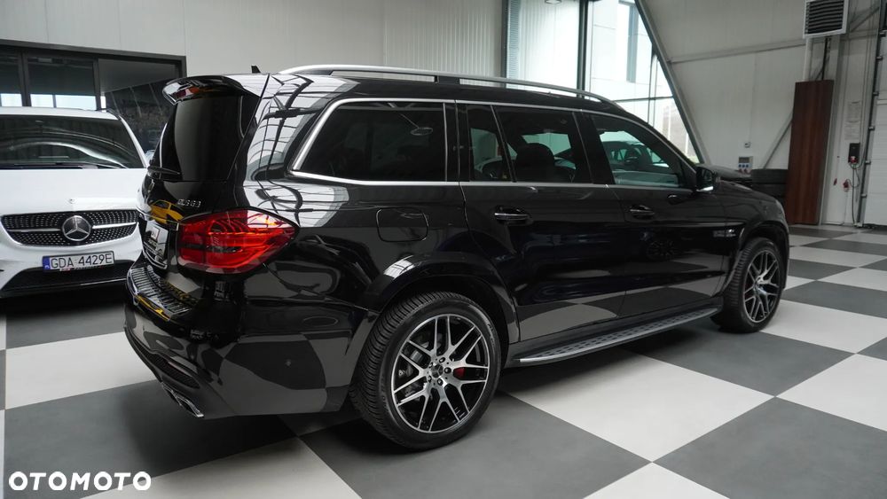 Mercedes-Benz GLS - 4
