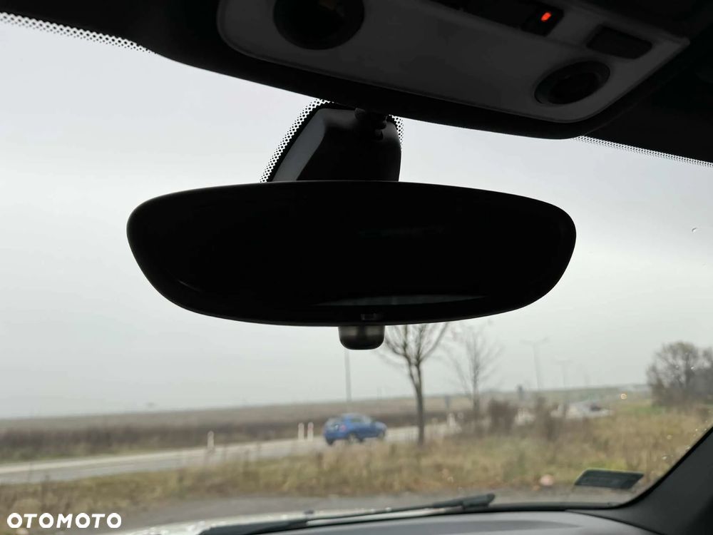 BMW Seria 1 116i - 16