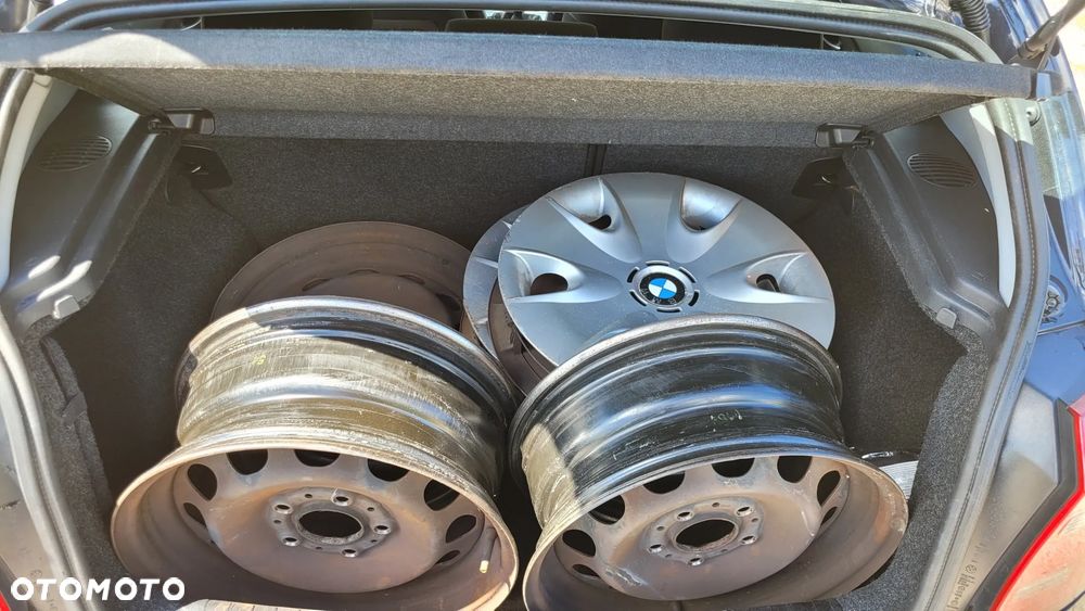 BMW Seria 1 120d - 22
