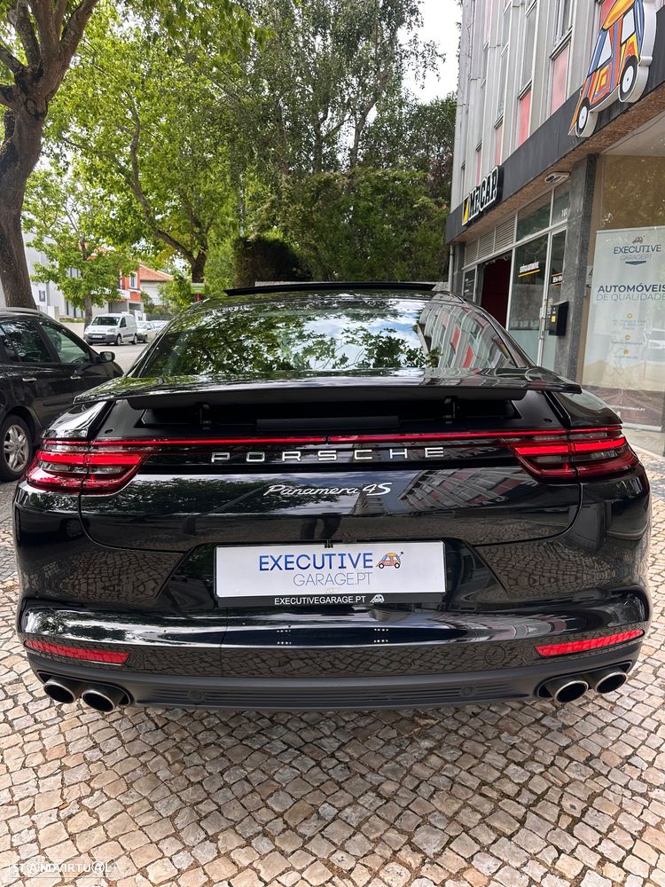 Porsche Panamera 4 S - 16