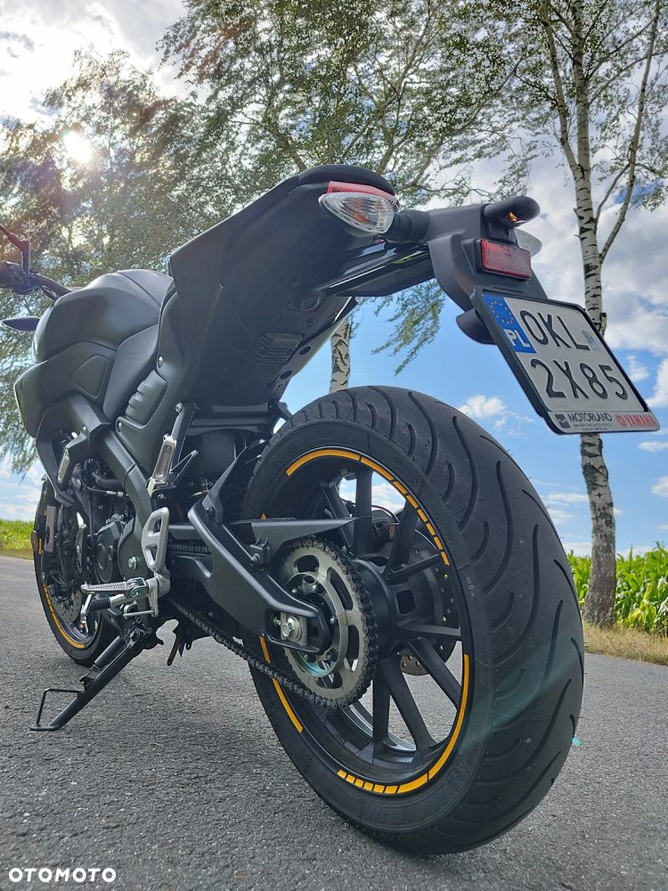 Yamaha MT - 12