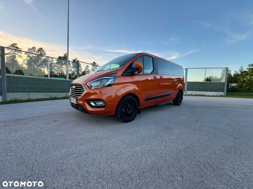 Ford Tourneo Custom - 20