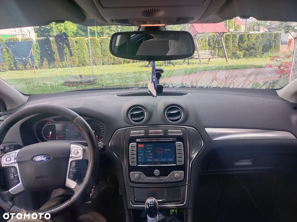 Ford Mondeo - 8