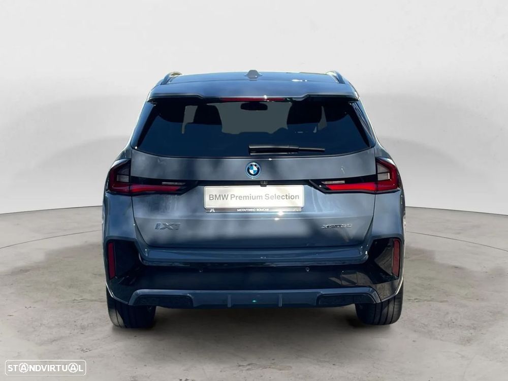 BMW iX1 xDrive30 Pack Desportivo M - 5