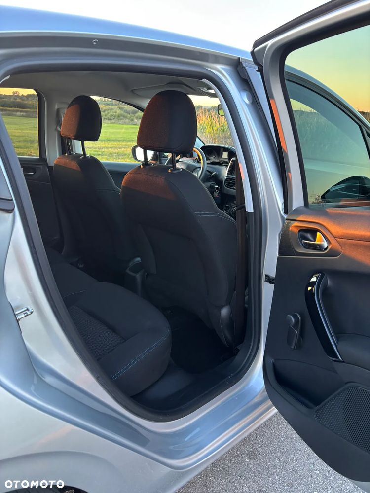 Peugeot 208 1.2 PureTech Style - 16