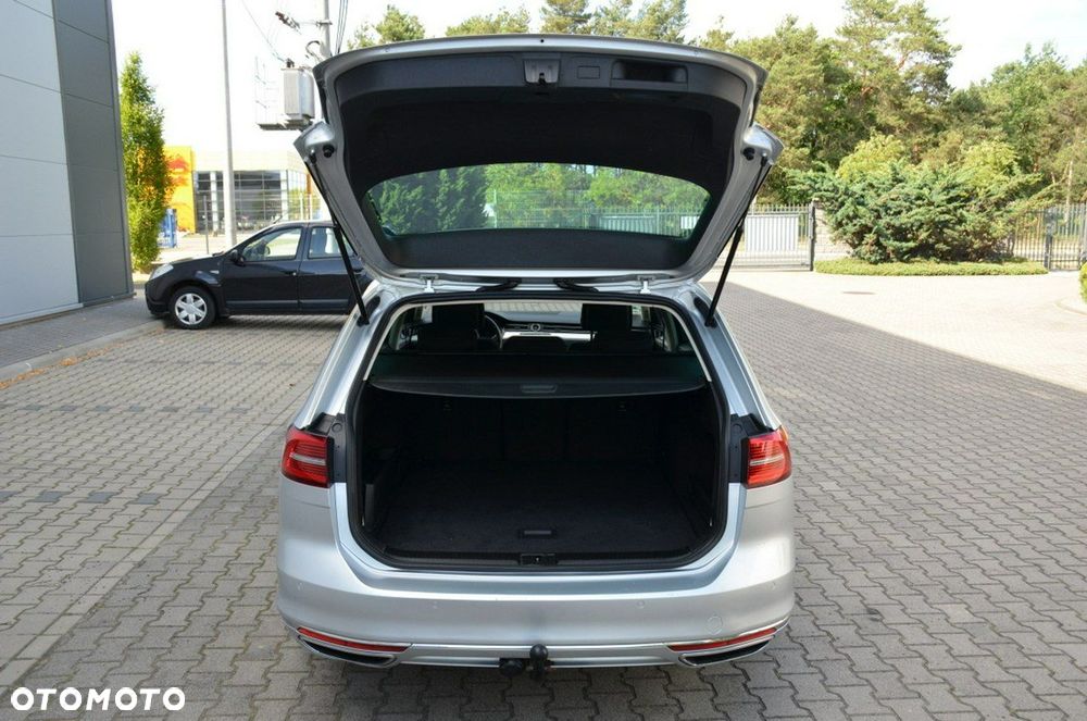 Volkswagen Passat - 7