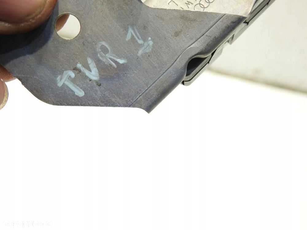 MODUŁ WZMACNIACZ ANTENY VOLKSWAGEN TOURAN I 1T0035577 - 3