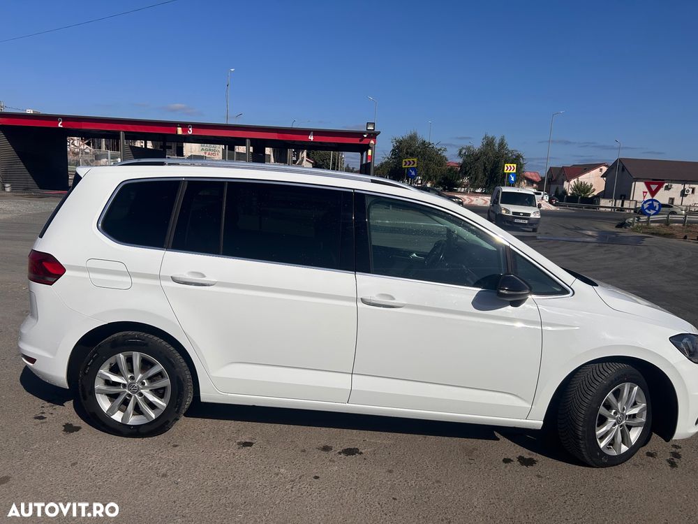 Volkswagen Touran 2.0 TDI DSG Highline - 5
