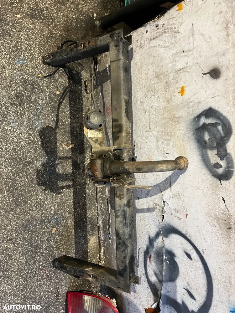 Carlig cui tractare VW Volkswagen Passat B5.5 sedan 2002 - 3
