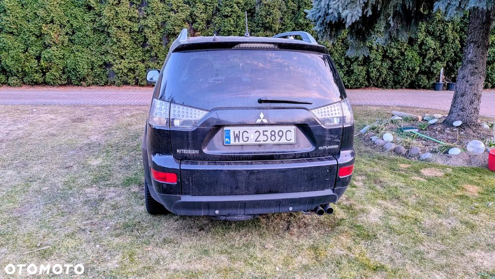 Mitsubishi Outlander 2.2 DID Instyle - 3