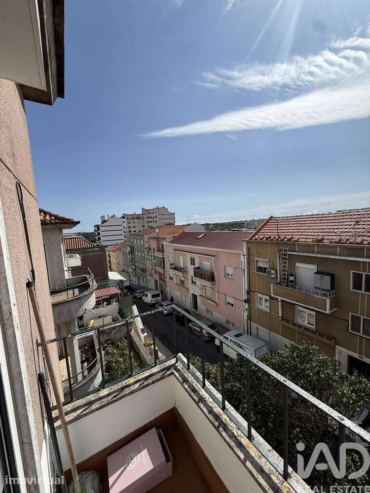Apartamento T2 em Queluz e Belas de 59 m2 - Grande imagem: 2/20