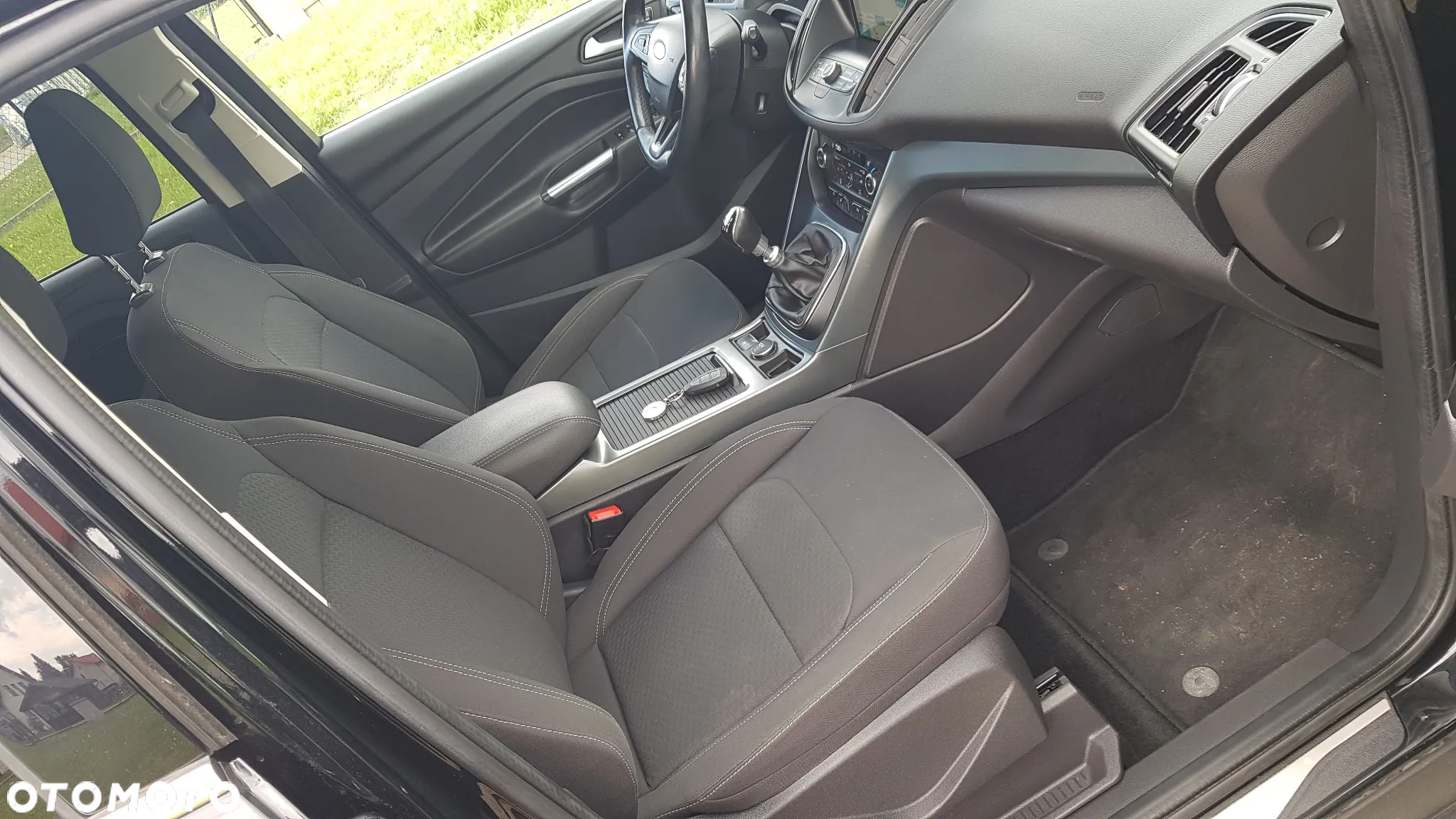 Ford Kuga 2.0 TDCi 2x4 Business Edition - 13