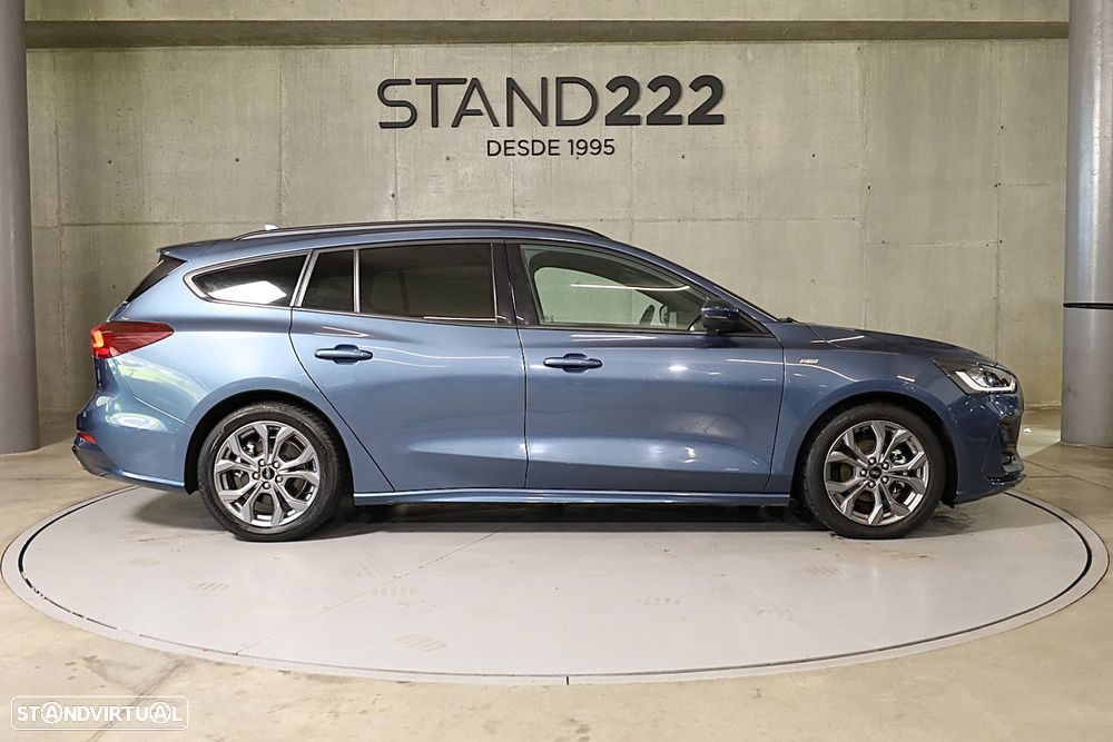 Ford Focus SW 1.0 EcoBoost MHEV ST-Line X - 4