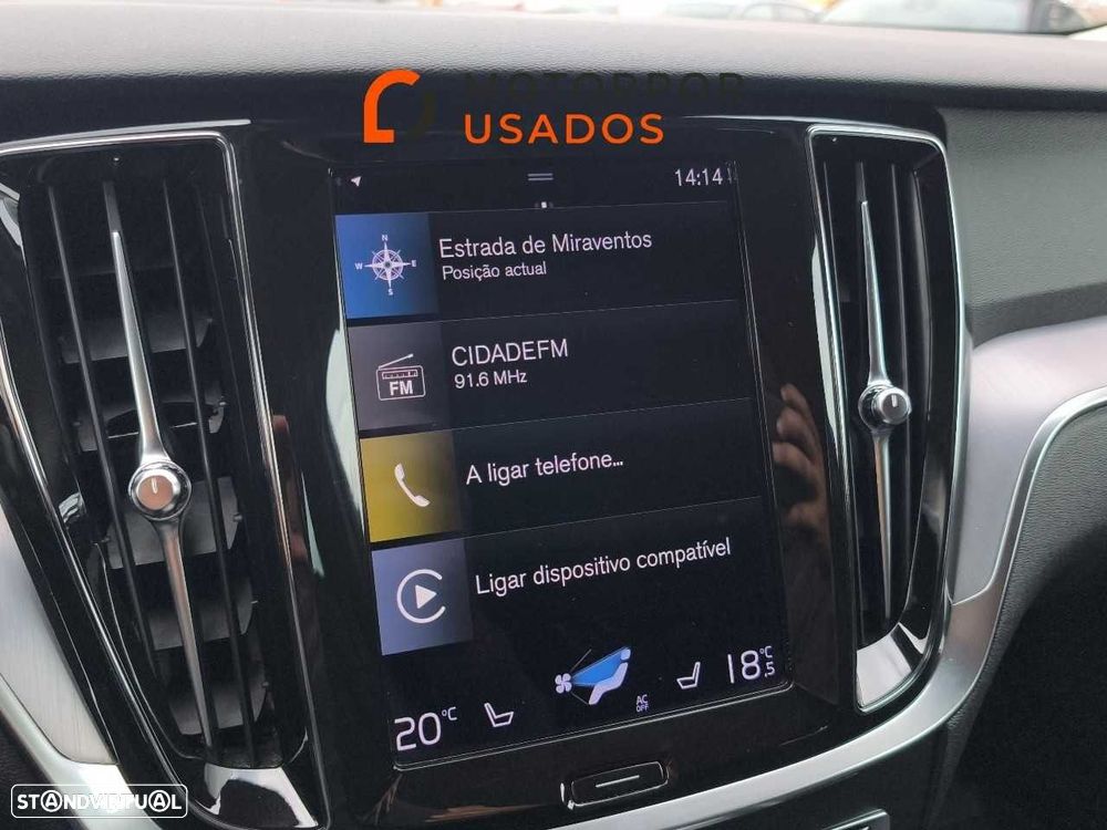 Volvo V60 2.0 B4 Momentum Geartronic - 21