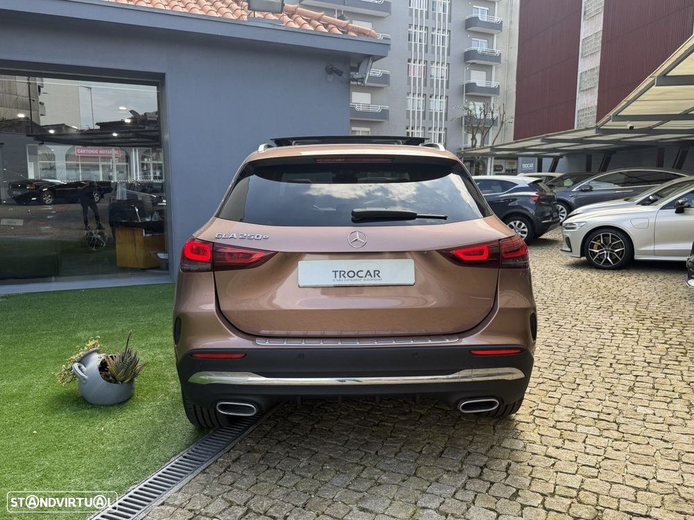 Mercedes-Benz GLA 250 e 8G-DCT AMG Line - 18