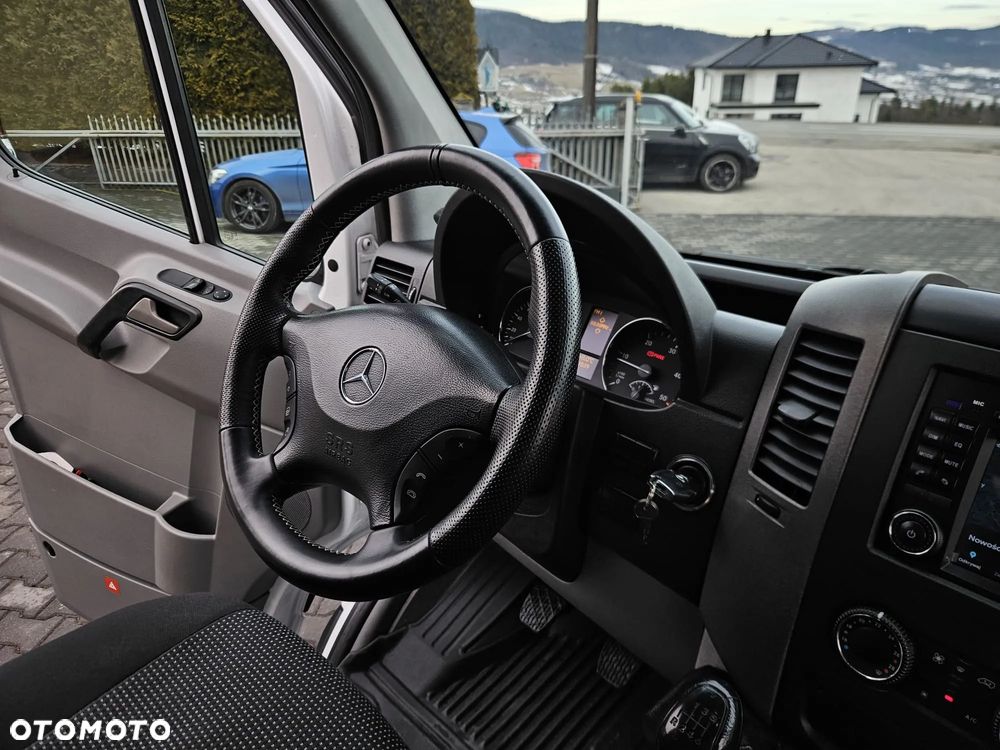 Mercedes-Benz SPRINTER - 22