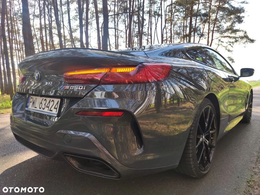 BMW Seria 8 M850i xDrive - 15
