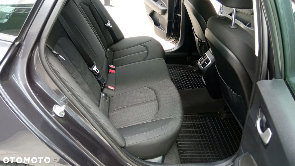 Kia Optima - 18