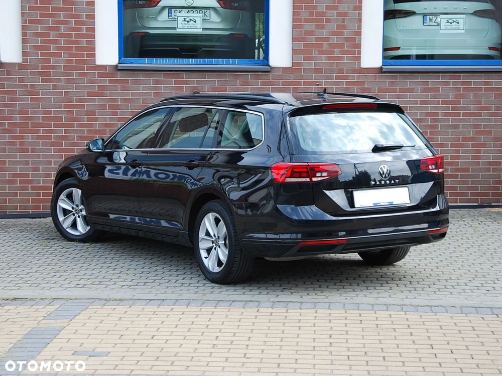 Volkswagen Passat - 19