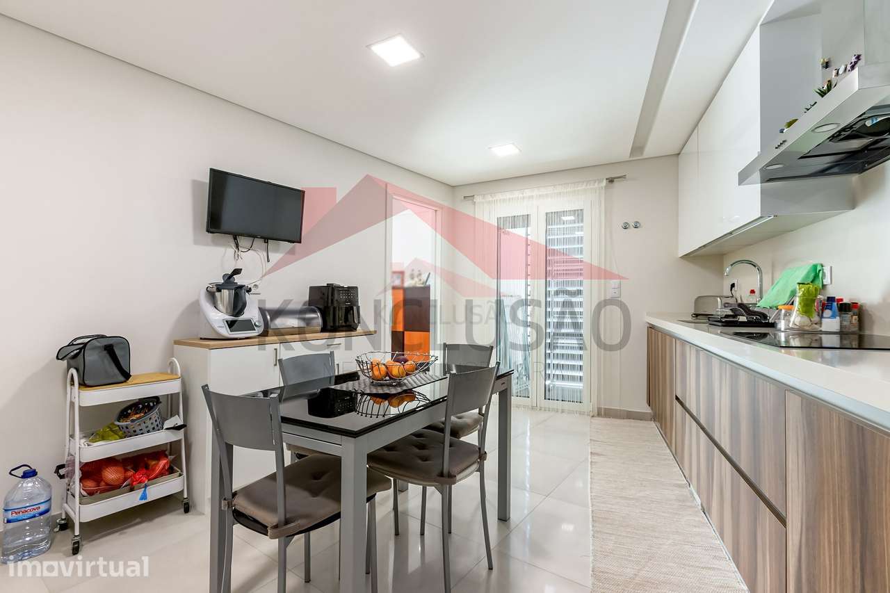 Apartamento estado de novo, vista Rio e Garagem, 20 minutos de Lisboa. - Grande imagem: 3/27
