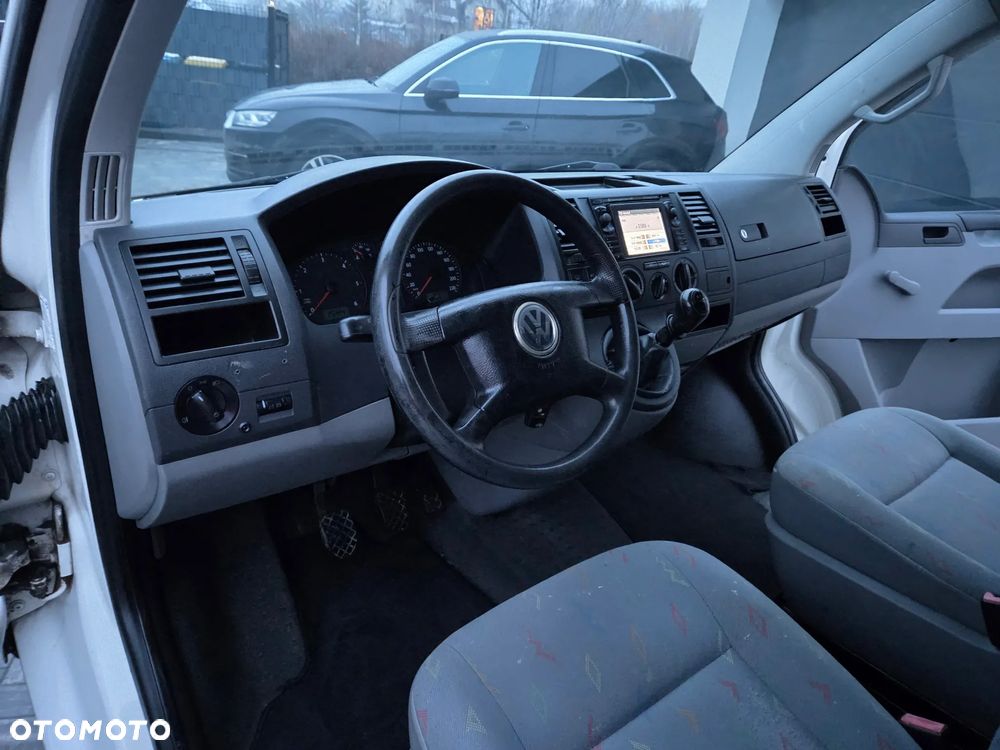Volkswagen Transporter - 23