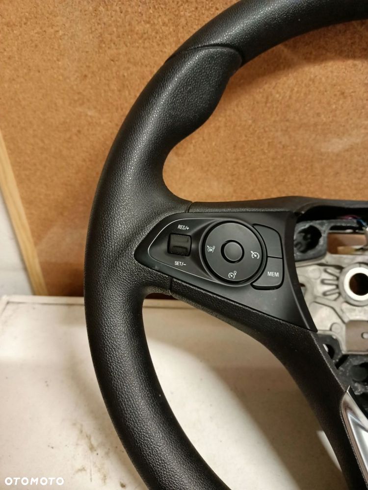 KIEROWNICA OPEL CROSSLAND X 39172768 - 3