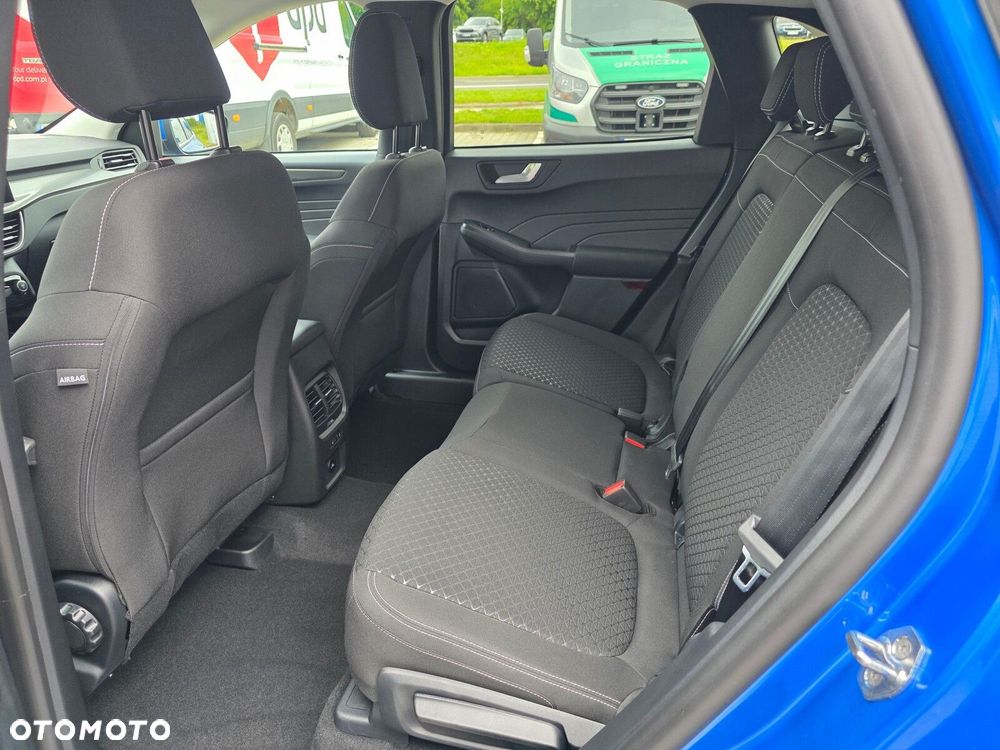 Ford Kuga - 26