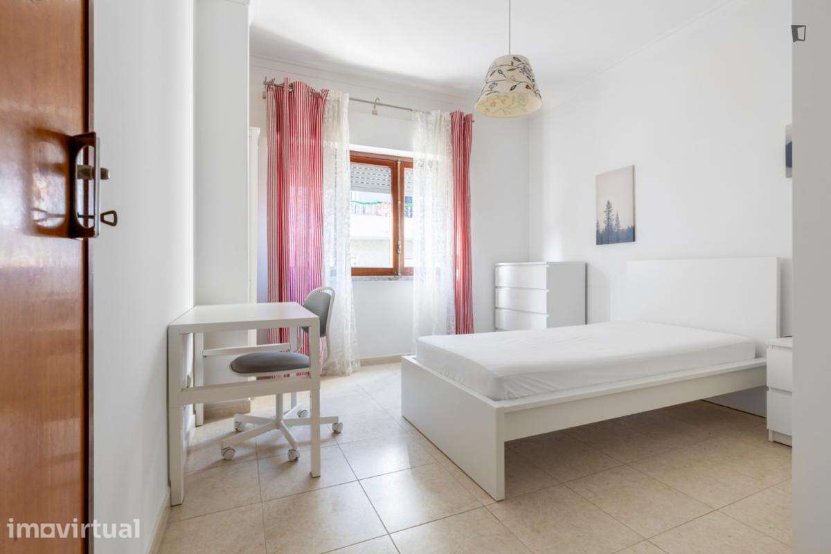 Apartamento com 3 quartos - localizado em Parque das Nações Lisbon - Grande imagem: 2/23