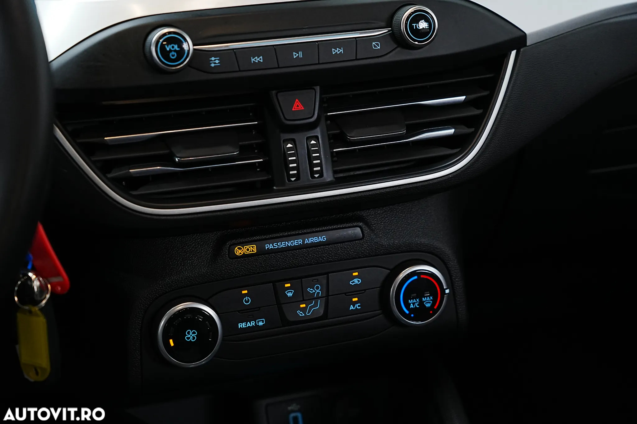 Ford Focus Turnier 1.5 EcoBlue Start-Stopp-System Aut. ACTIVE - 29
