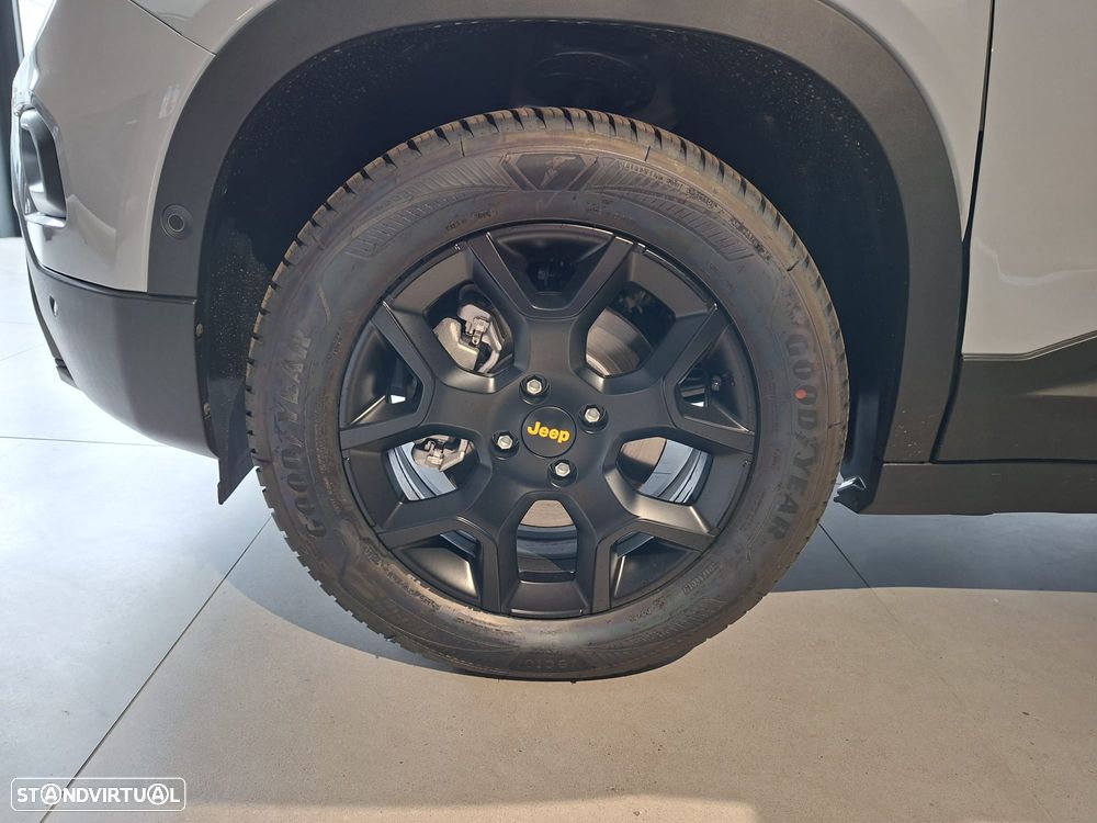 Jeep Avenger 1.2 4xe Hybrid eAWD The North Face - 6