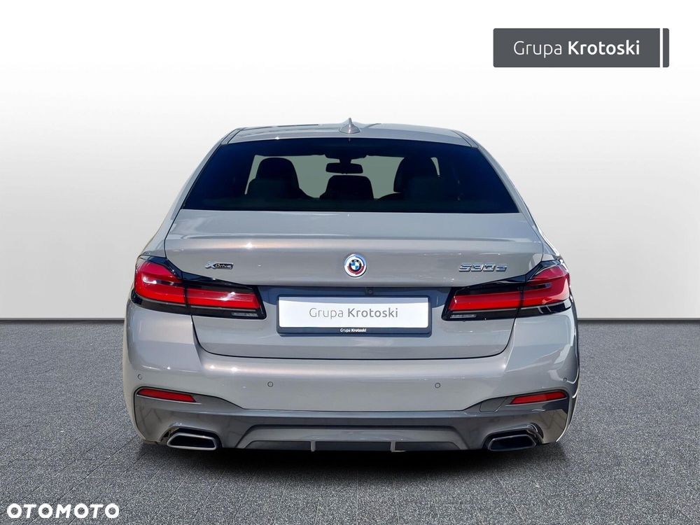 BMW Seria 5 - 11