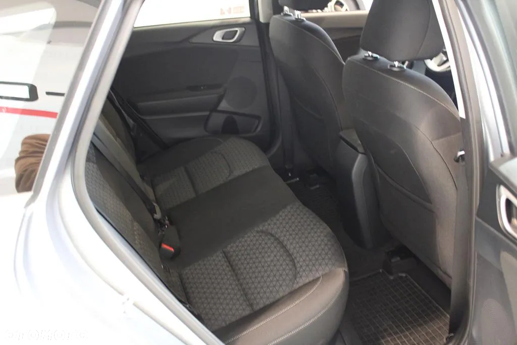 Kia Ceed 1.5 T-GDI M - 15