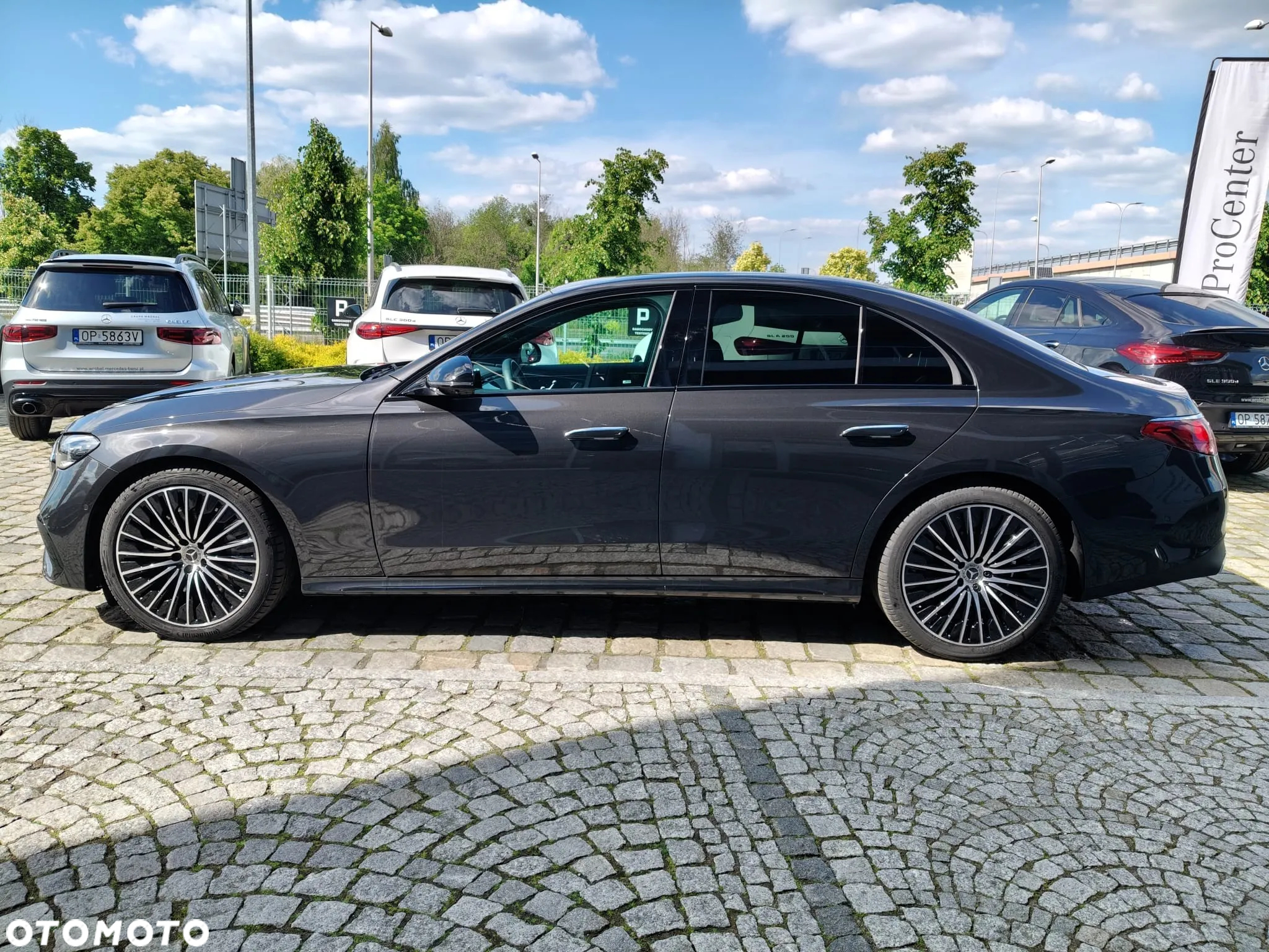 Mercedes-Benz Klasa E 220 d mHEV 4-Matic AMG 9G-Tronic - 8