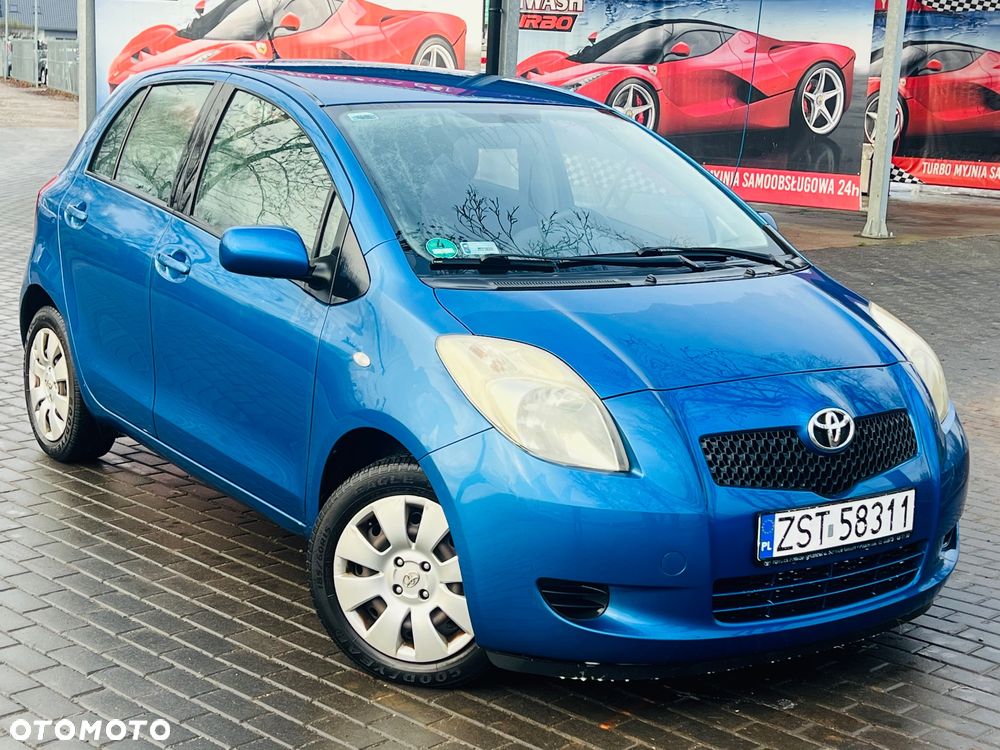 Toyota Yaris 1.0 VVT-i Sol - 1