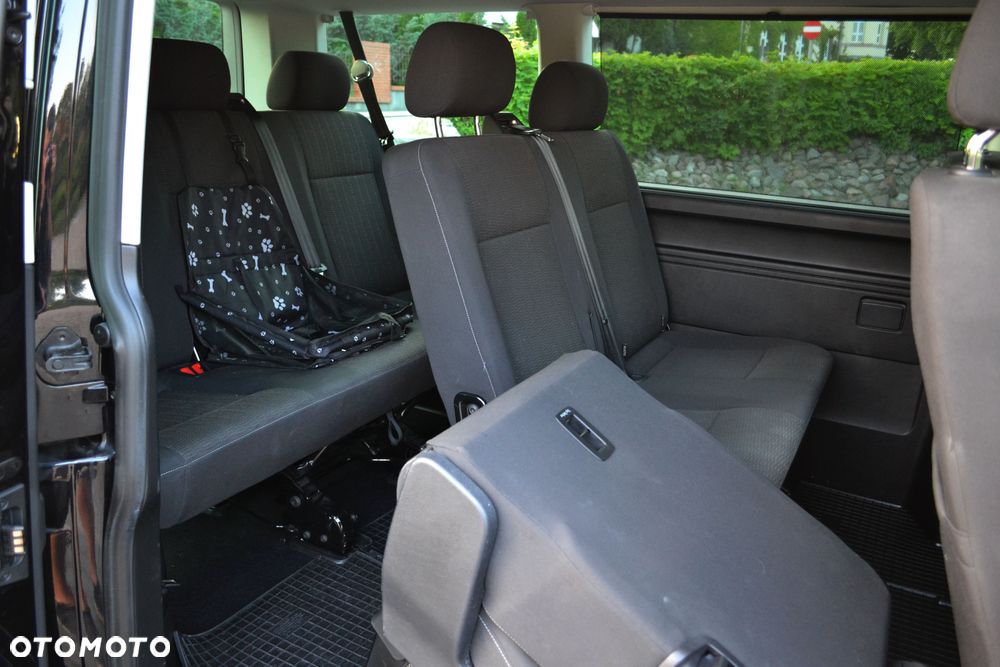 Volkswagen Caravelle - 10