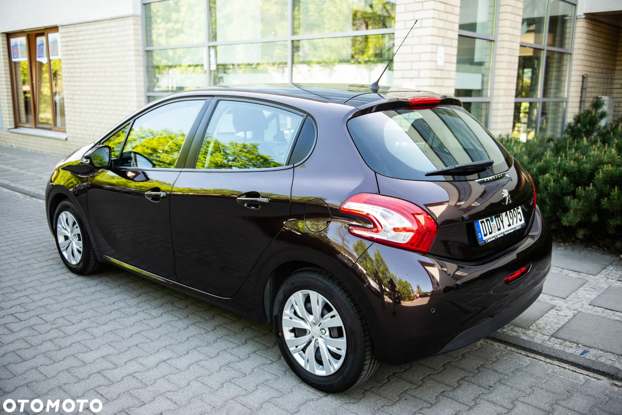 Peugeot 208 1.2 PureTech Allure - 4
