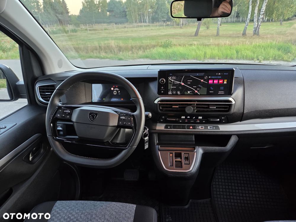 Peugeot Traveller 2.0 BlueHDi Long Business EAT8 - 22
